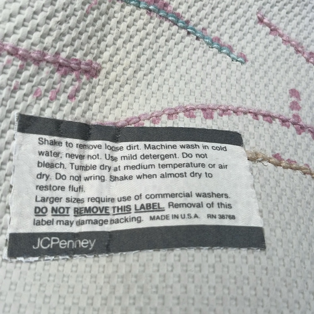 JCPenney Multicolor Embroidered Vintage bath Toilet rug